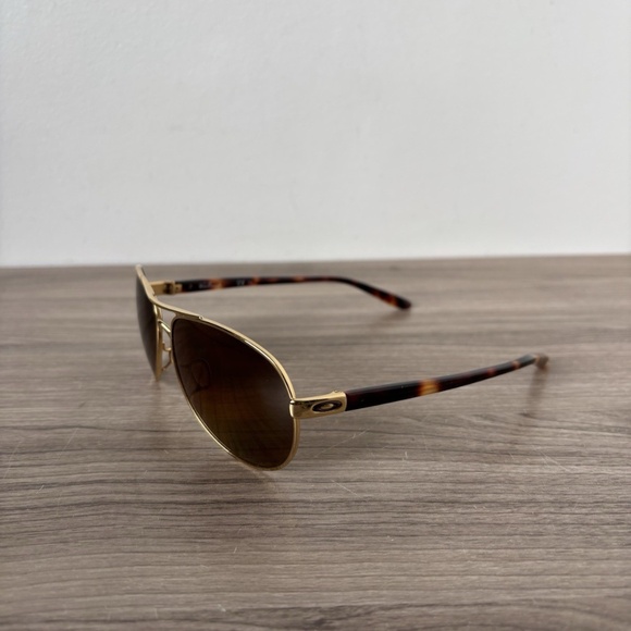 Oakley OO4079-11 Feedback Tortoise Brown Polished Gold/Bronze Polarized Aviator - Picture 10 of 10
